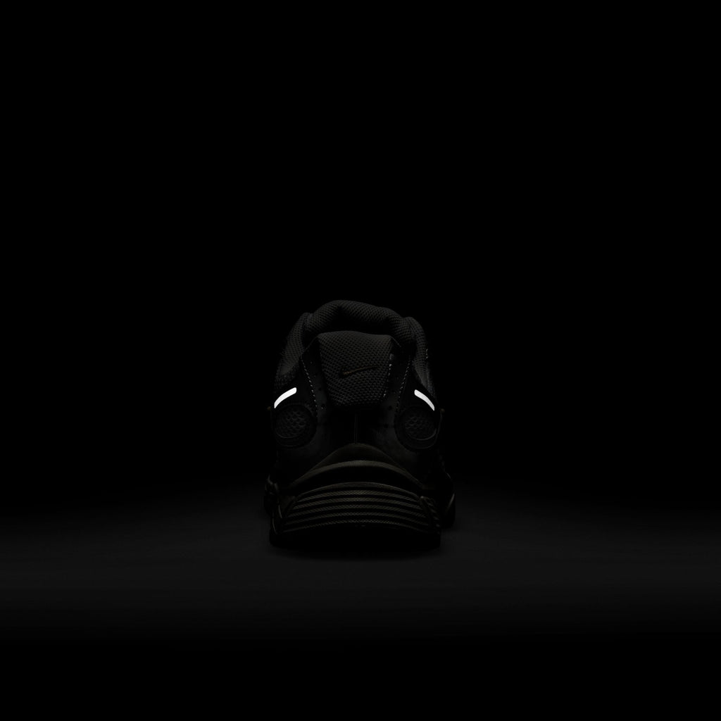 V5 RNR Parachute Beige