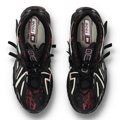 1906A 'Black Dragon Berry