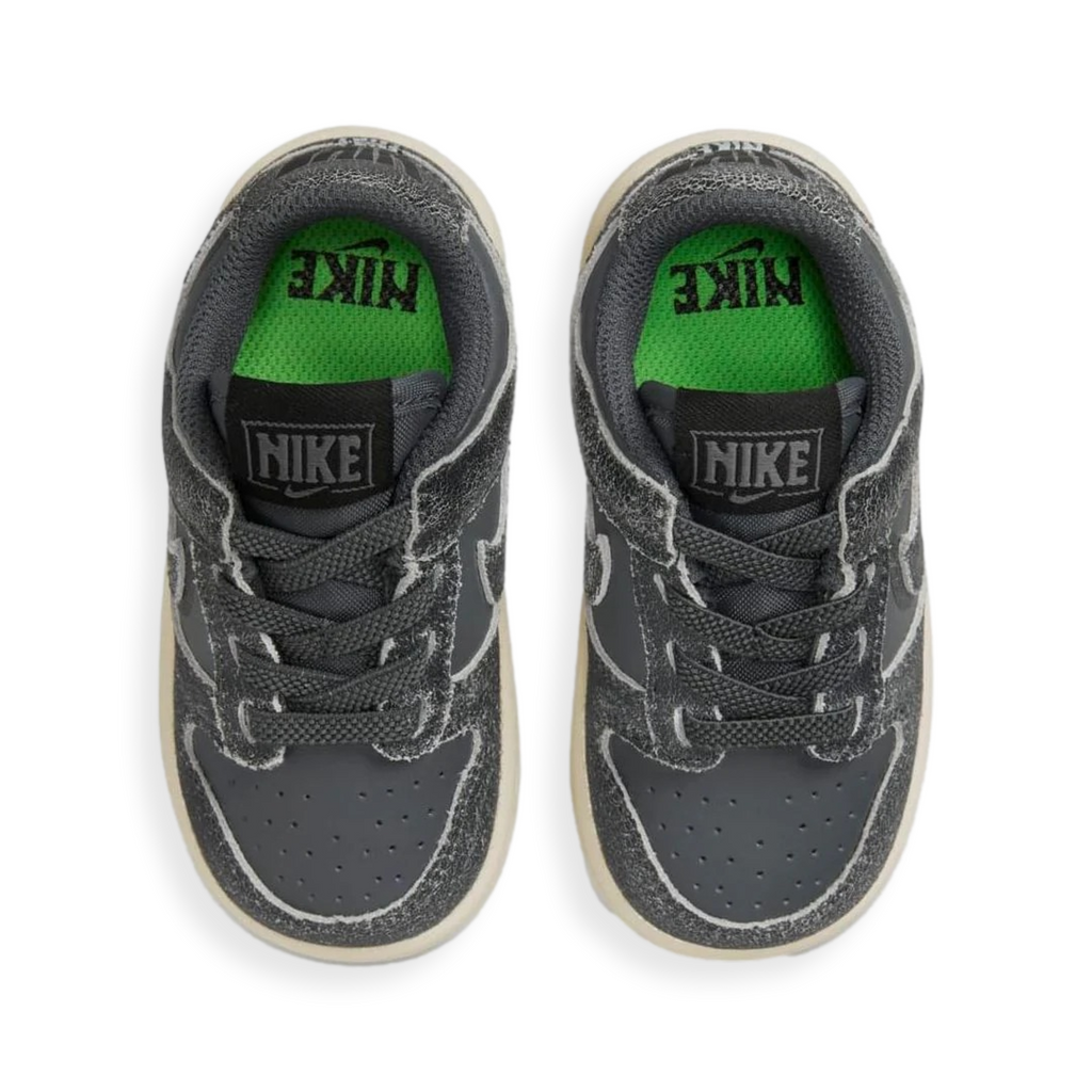 Dunk Low SE Halloween Cauldron TD